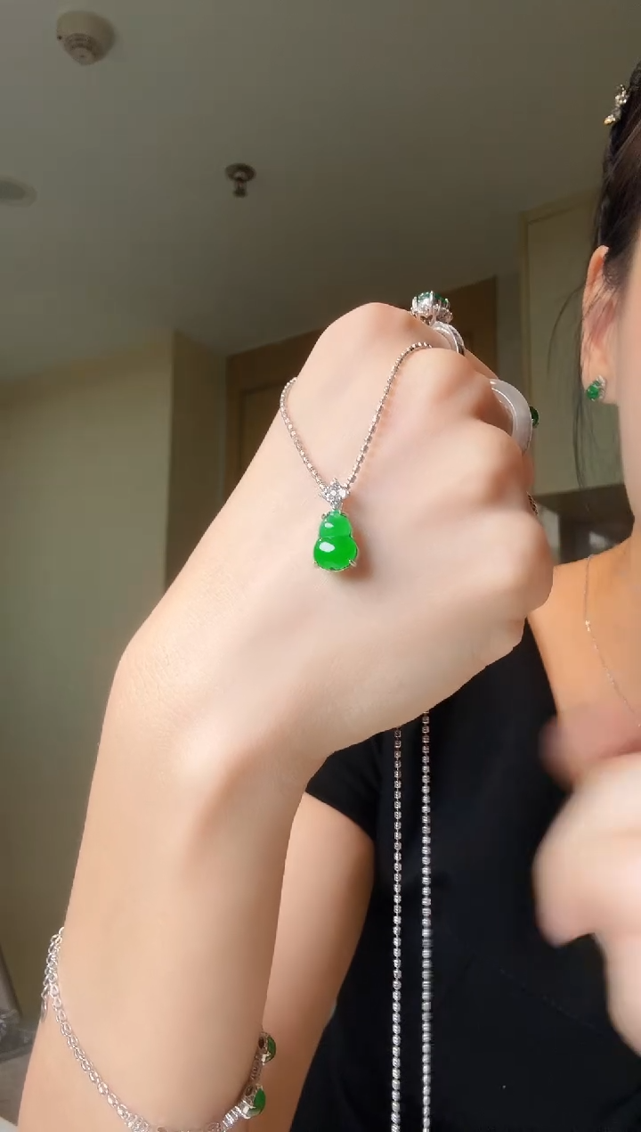 翡翠银S925镶嵌吊坠(不含链)天然翡翠吊坠