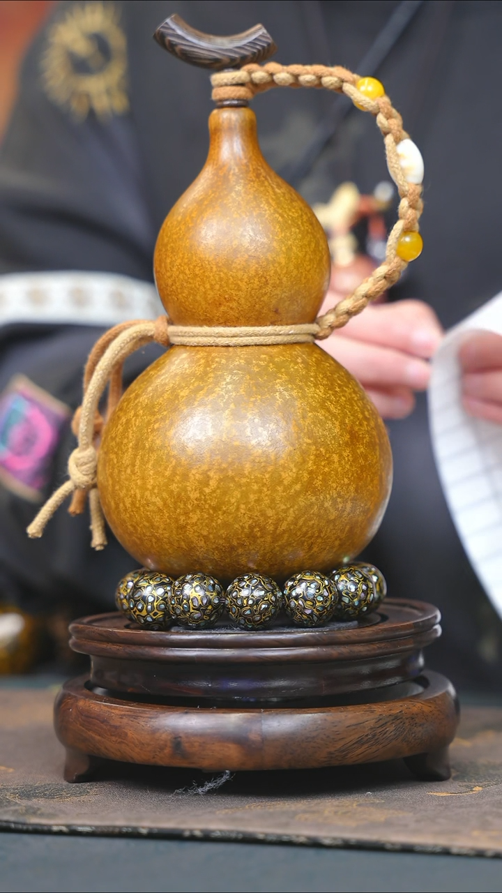 【闪购商品】YG173大漆酒葫芦不包手串及旋转底座