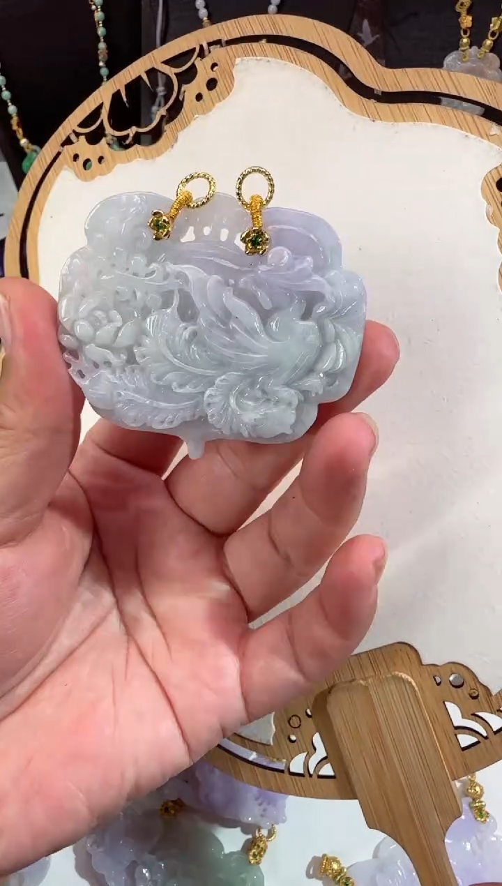 【闪购商品】翡翠颈饰未镶嵌拍照