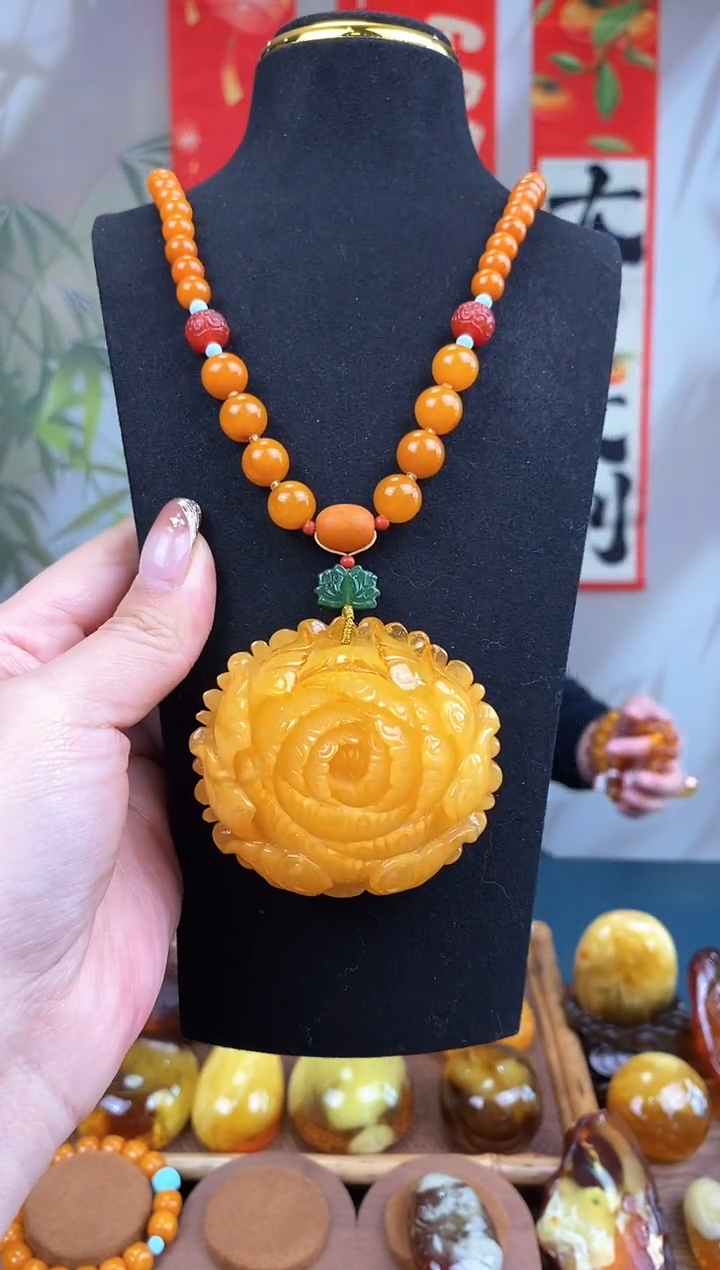 【闪购商品】琥珀裸石未镶嵌基地发货 一物一证 顺丰包邮