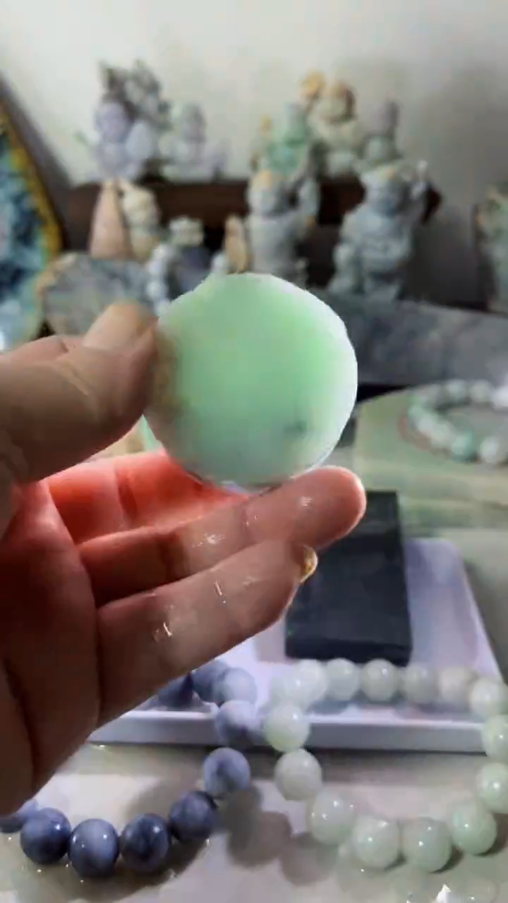 【闪购商品】翡翠吊坠(不含链)未镶嵌A175