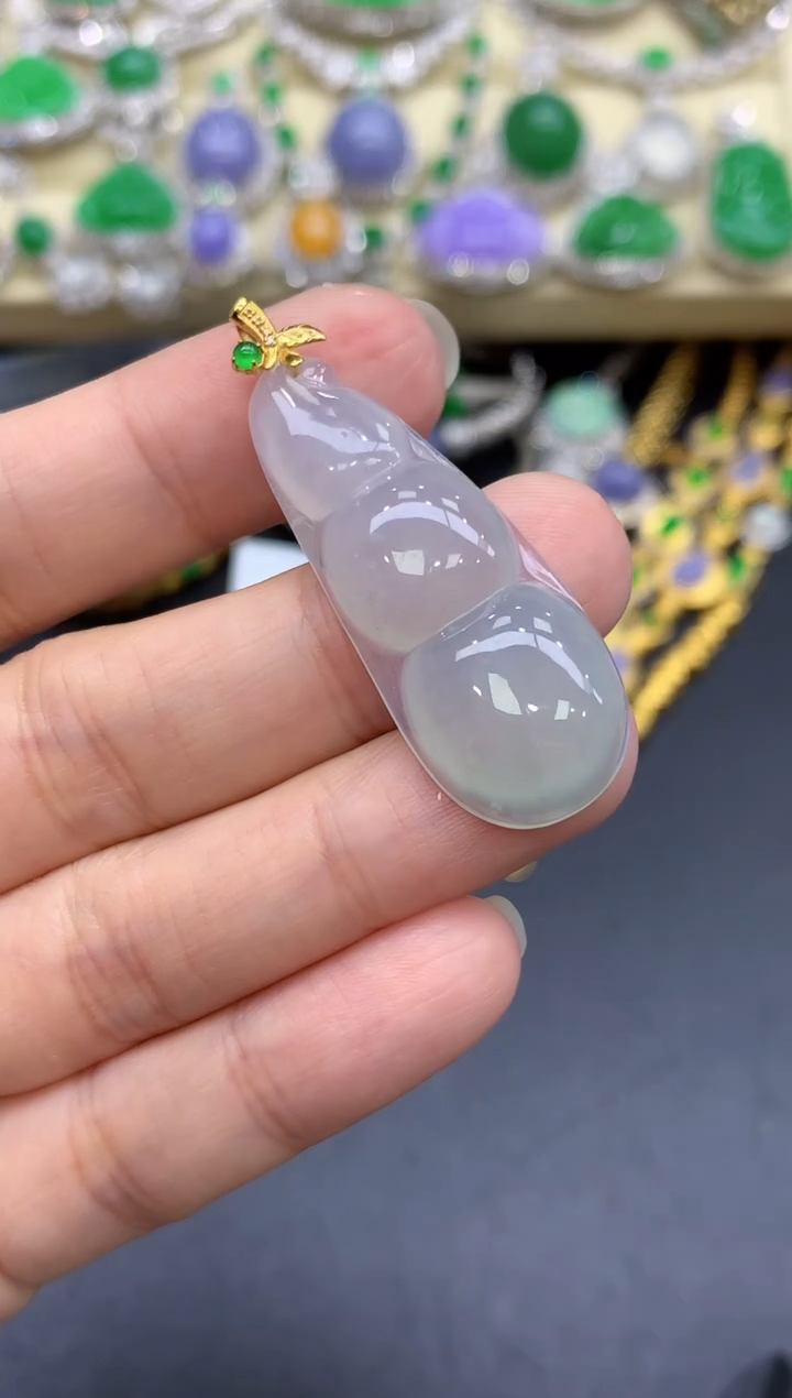 颈饰18K金镶嵌翡翠97-中国好珍宝