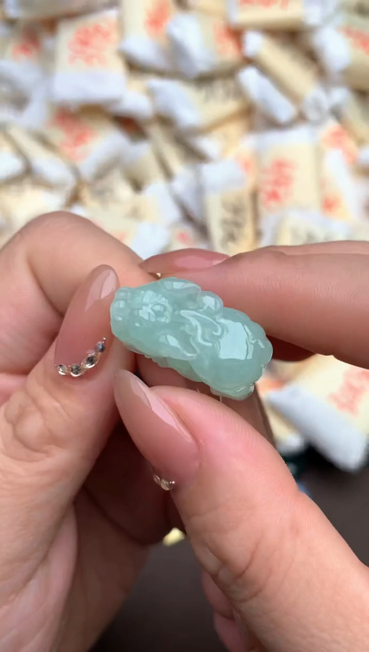 【闪购商品】翡翠挂件未镶嵌— 