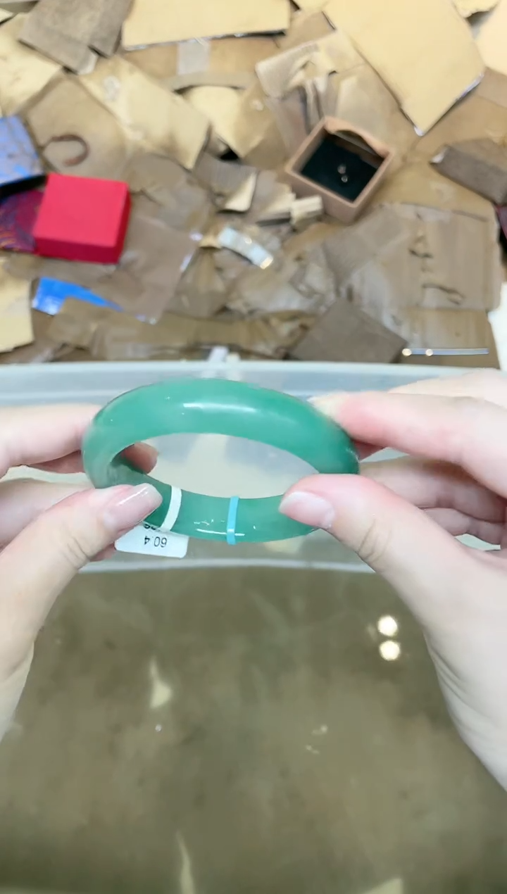 石英质玉手镯未镶嵌198-60