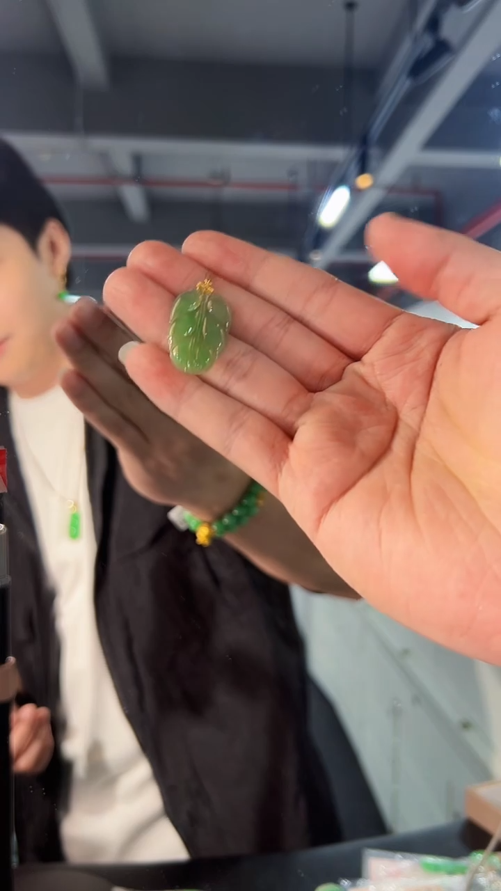 【闪购商品】翡翠颈饰18K金镶嵌缅料A货/支持复检/一件