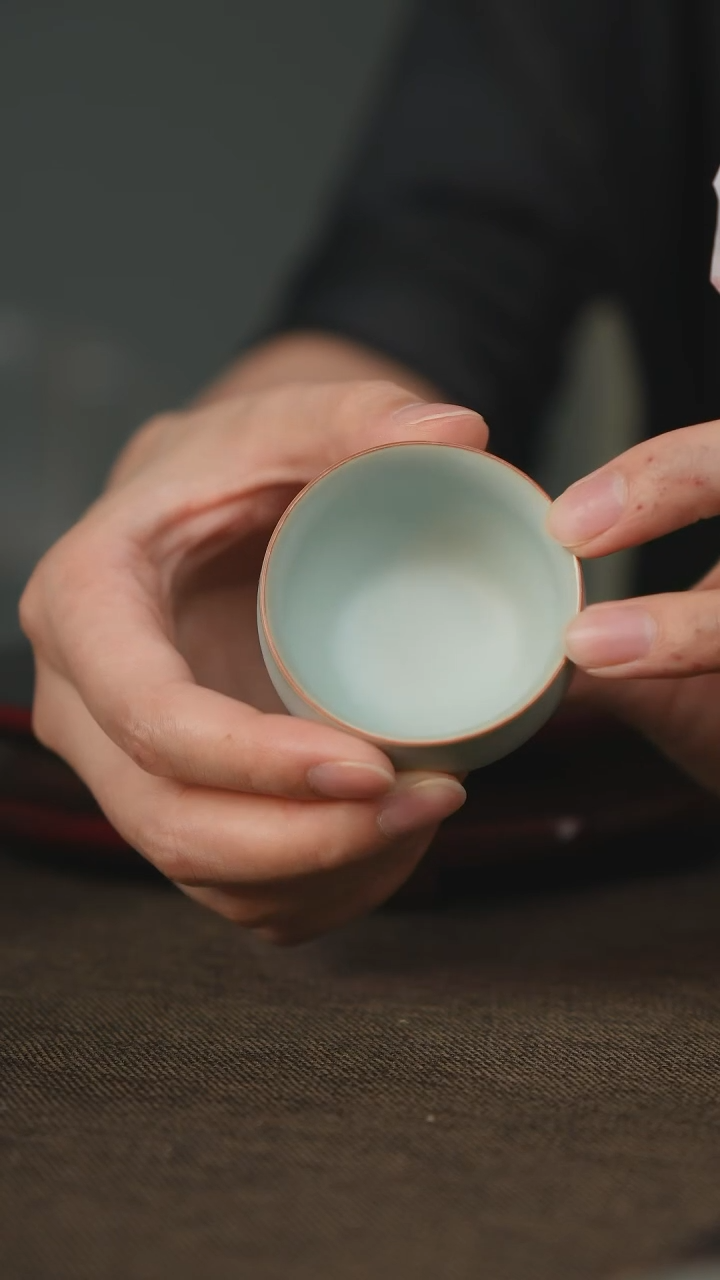 1微瑕 汝瓷 主人杯