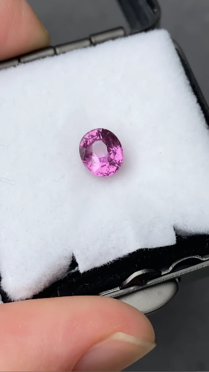 【闪购商品】蓝宝石2.06CT未镶嵌---------