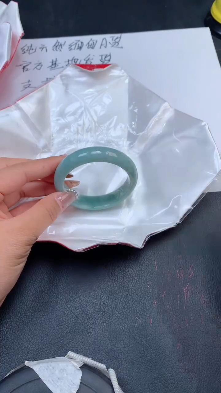 【闪购商品】翡翠手镯未镶嵌天然缅甸A货翡翠手镯