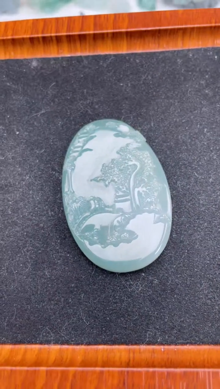 【闪购商品】翡翠颈饰未镶嵌山水