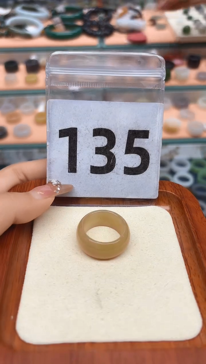 和田玉未镶嵌戒指18号