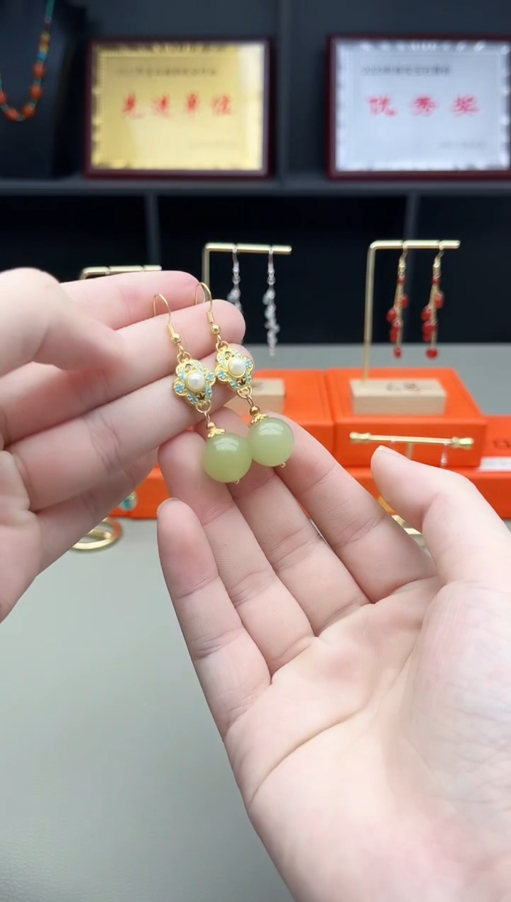 未镶嵌东陵石耳饰520