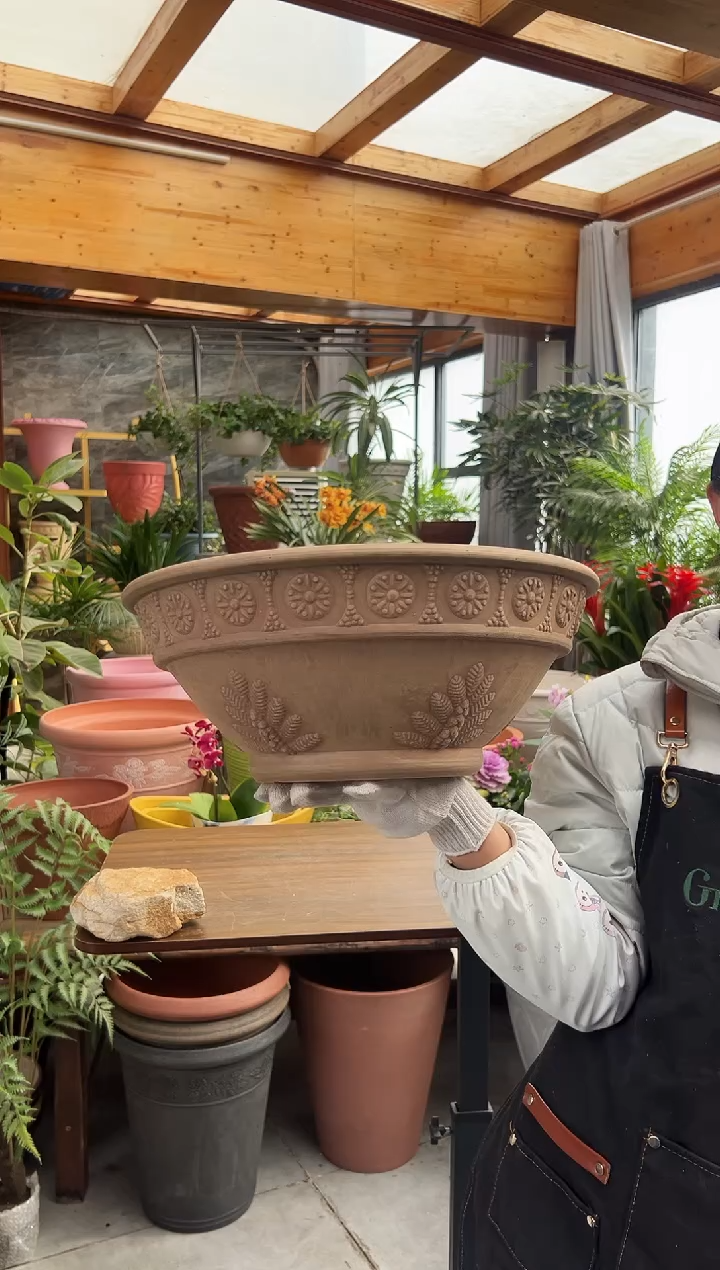 38*16/棕灰色小口径碗莲盆/09G38