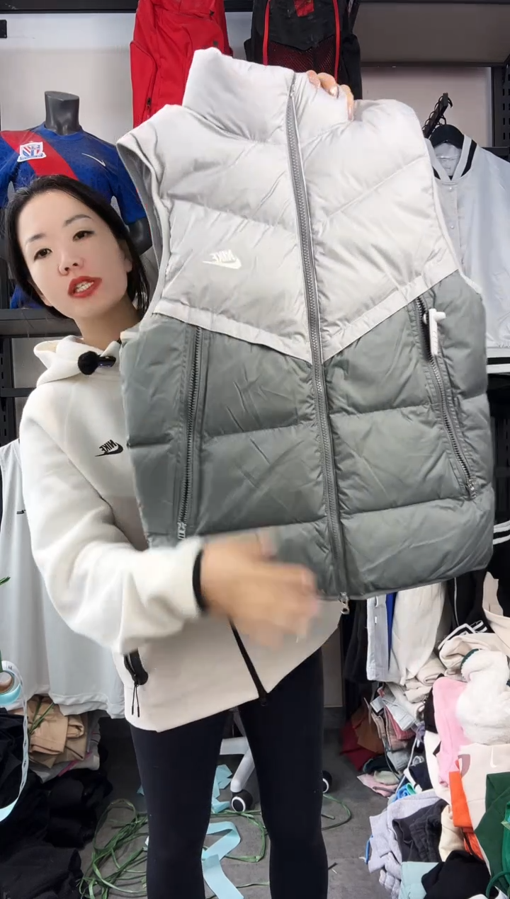 880编码 瑕疵款直播间过款为准 尺码L