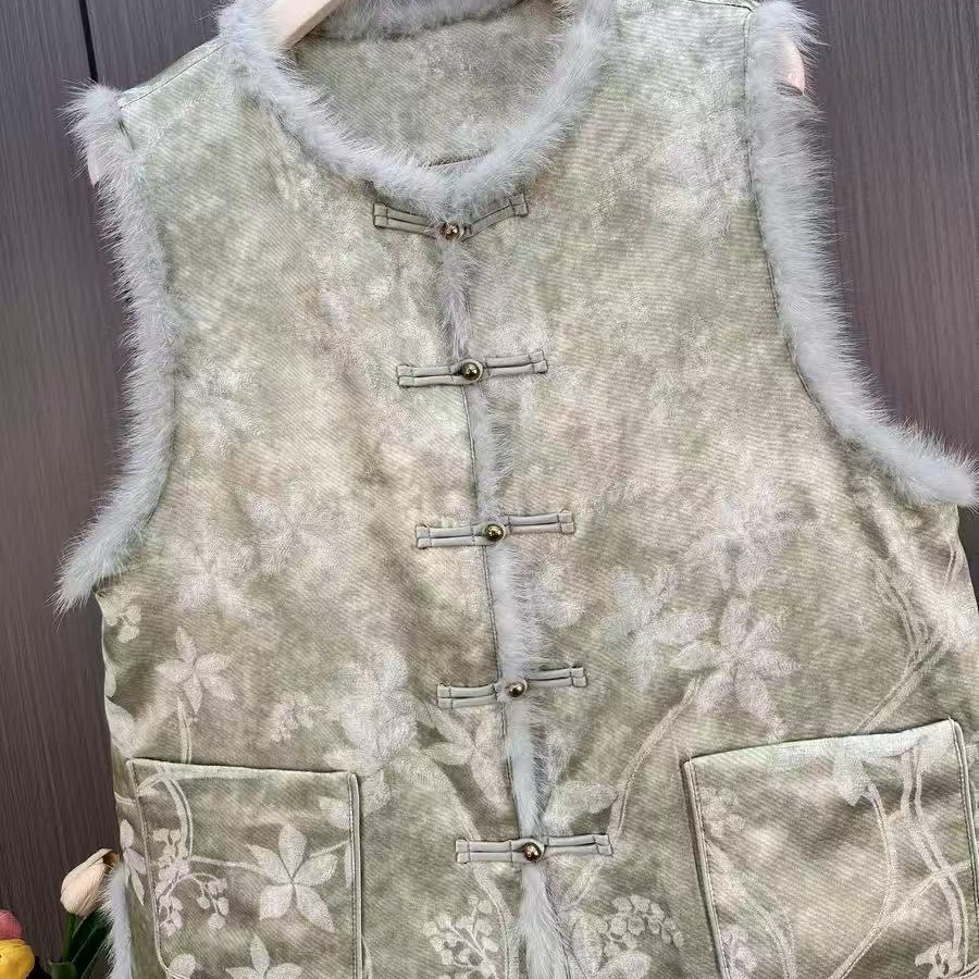 新中式绿色提花加棉马甲女2024冬季新款时尚圆领盘扣马夹潮