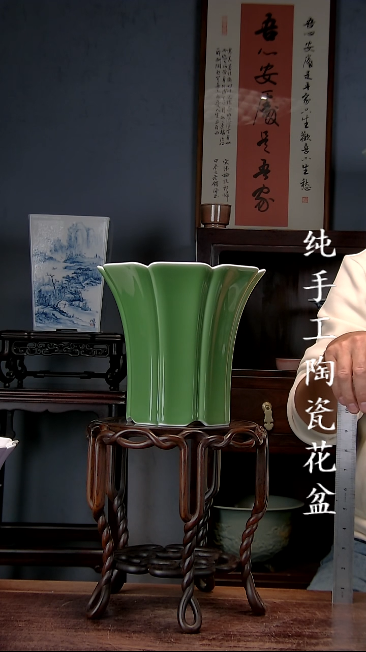 一**香景德镇手工陶瓷花盆