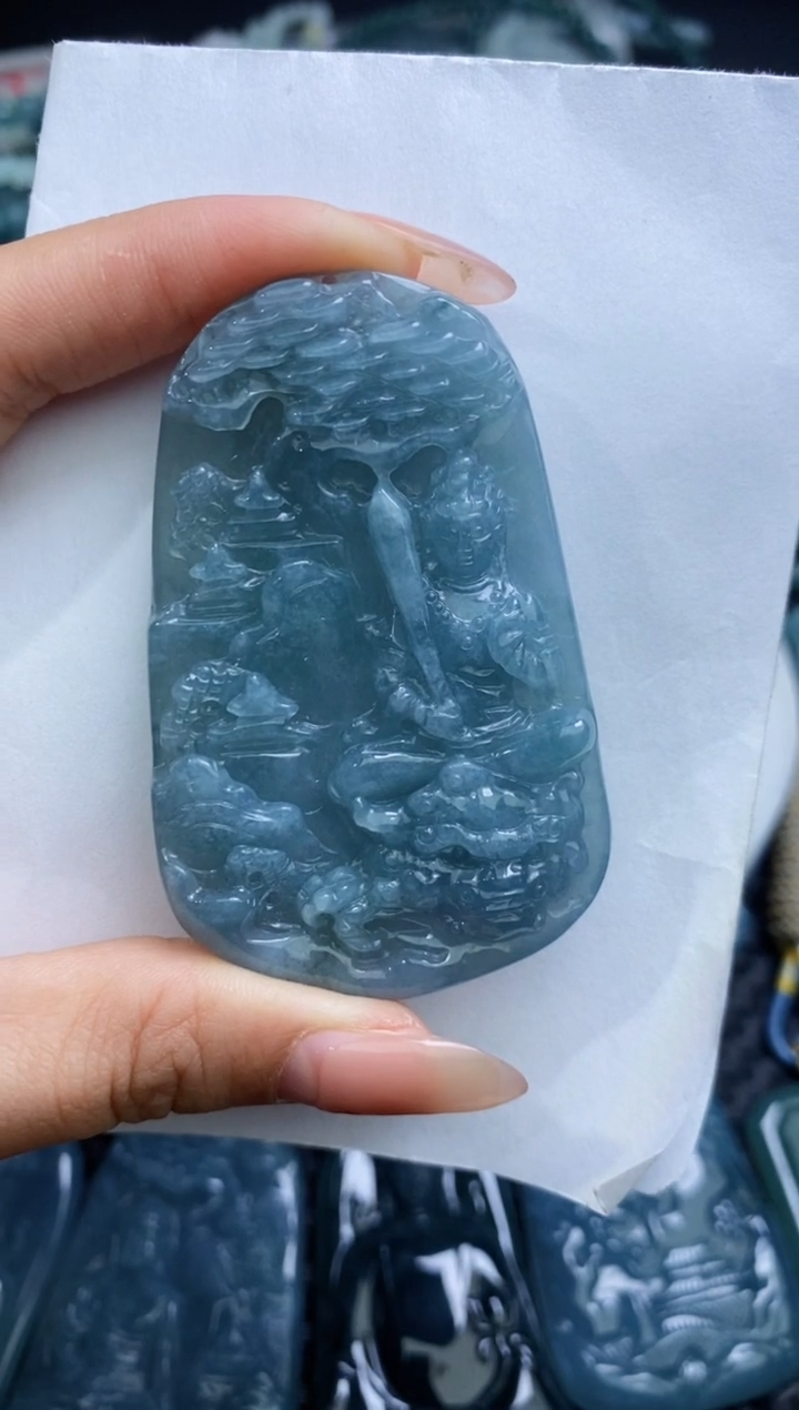 【闪购商品】翡翠颈饰未镶嵌           