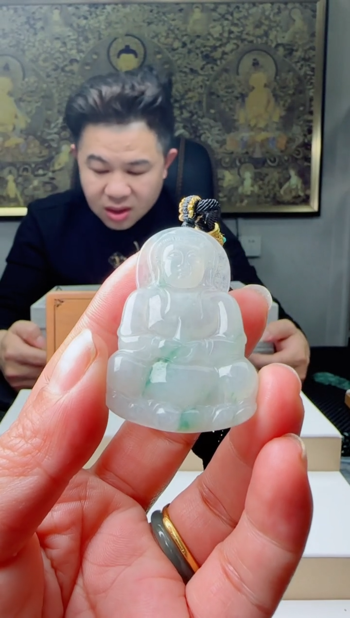 【闪购商品】翡翠颈饰未镶嵌111111111111