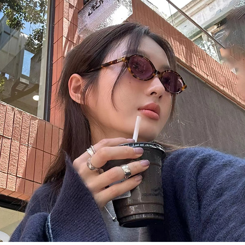 复古小圆框墨镜女2025新款高级感太阳眼镜遮阳防紫外线椭圆形街拍