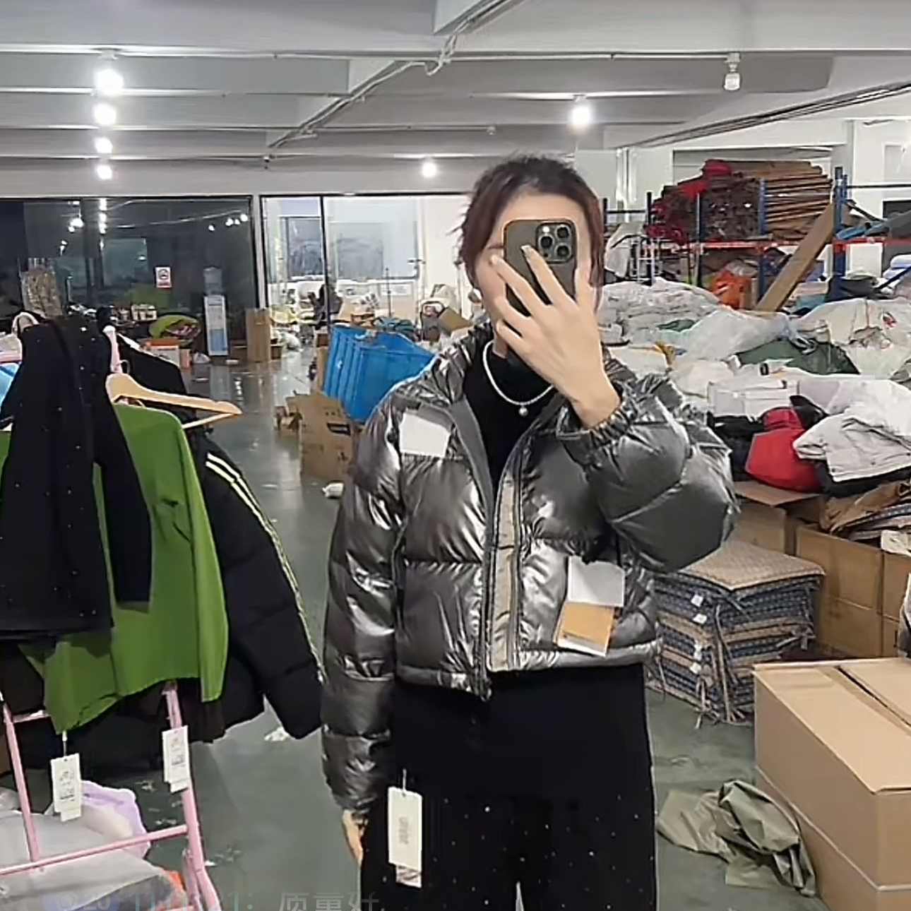 短款银灰色百搭超保暖EE服外套多尺码