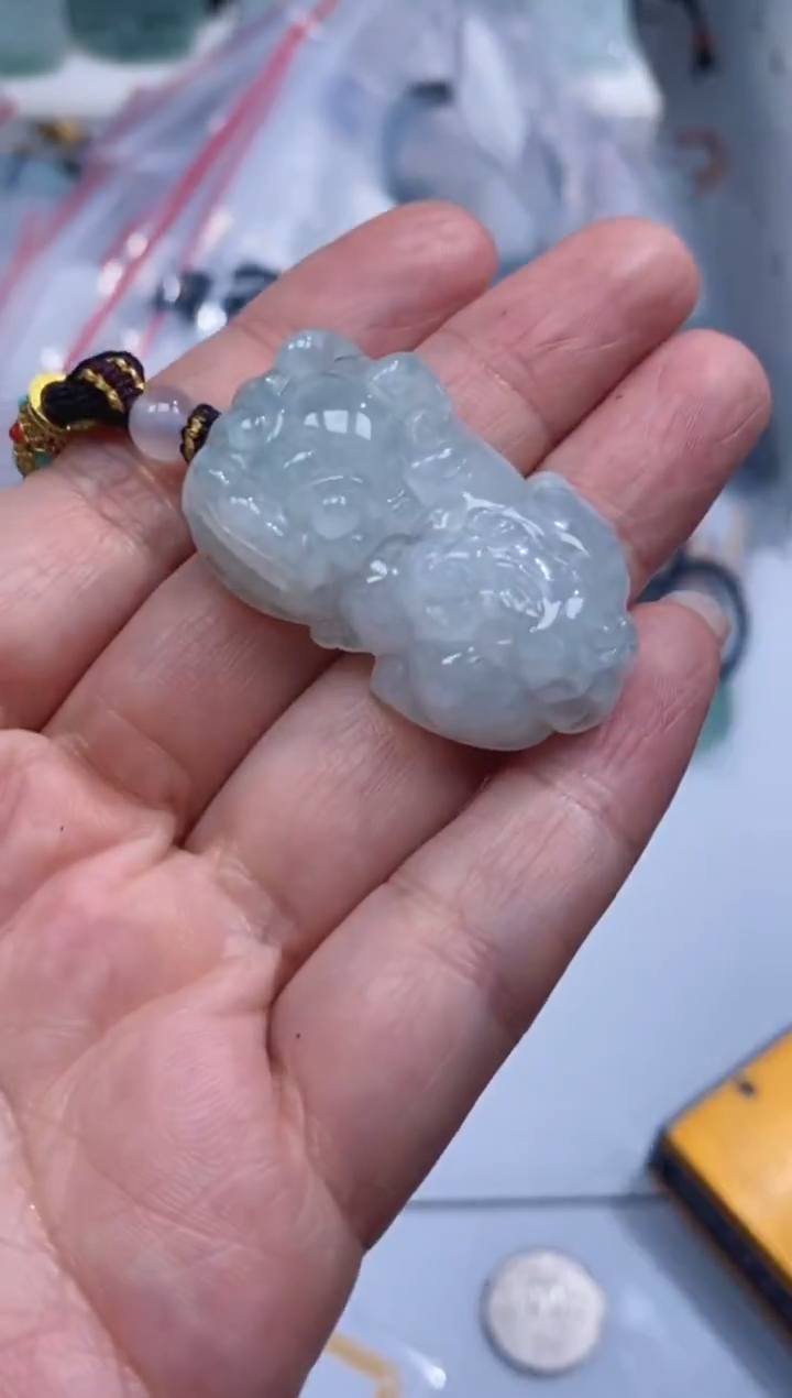 颈饰未镶嵌翡翠吊坠