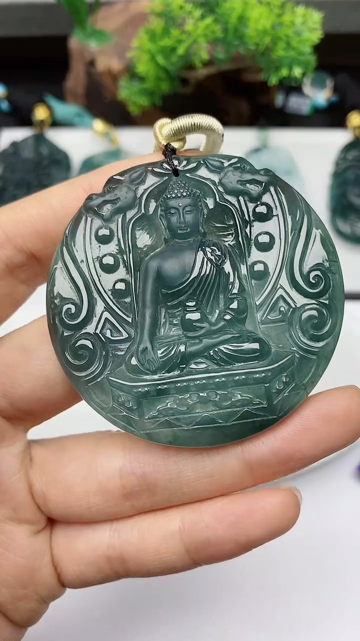 【闪购商品】翡翠颈饰未镶嵌