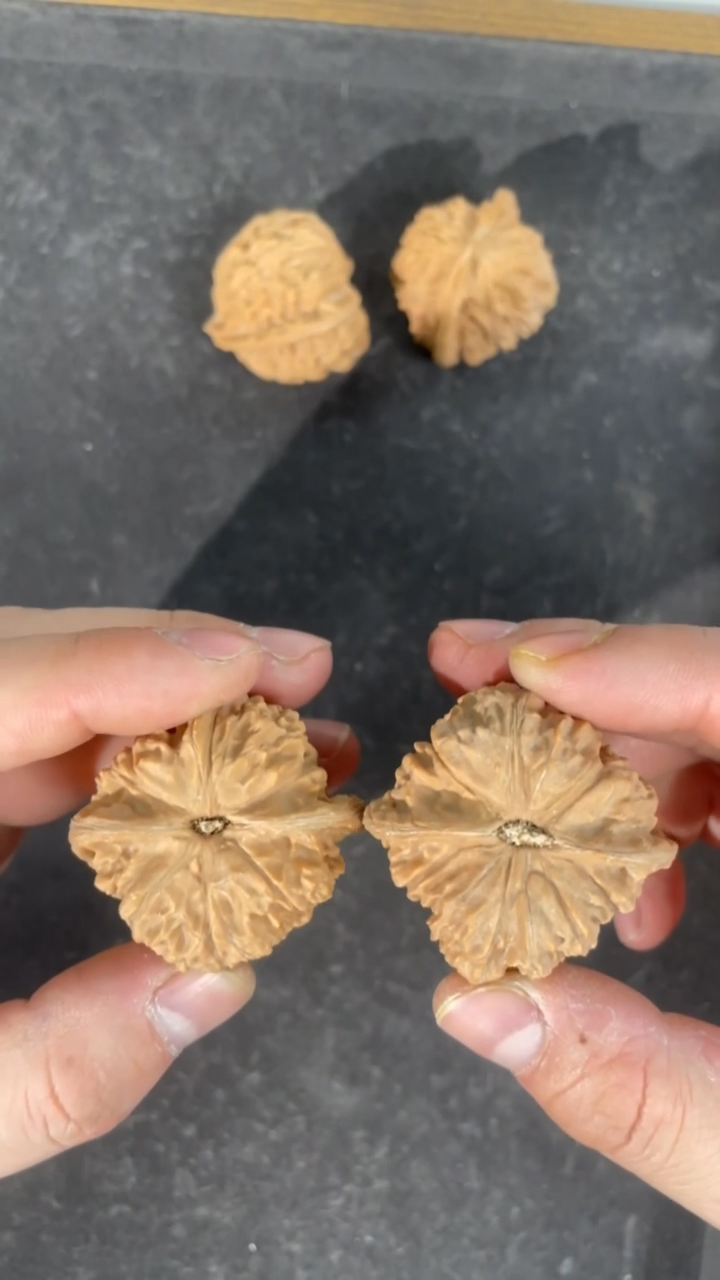 【闪购商品】文玩核桃把件42全品荷花狮子头