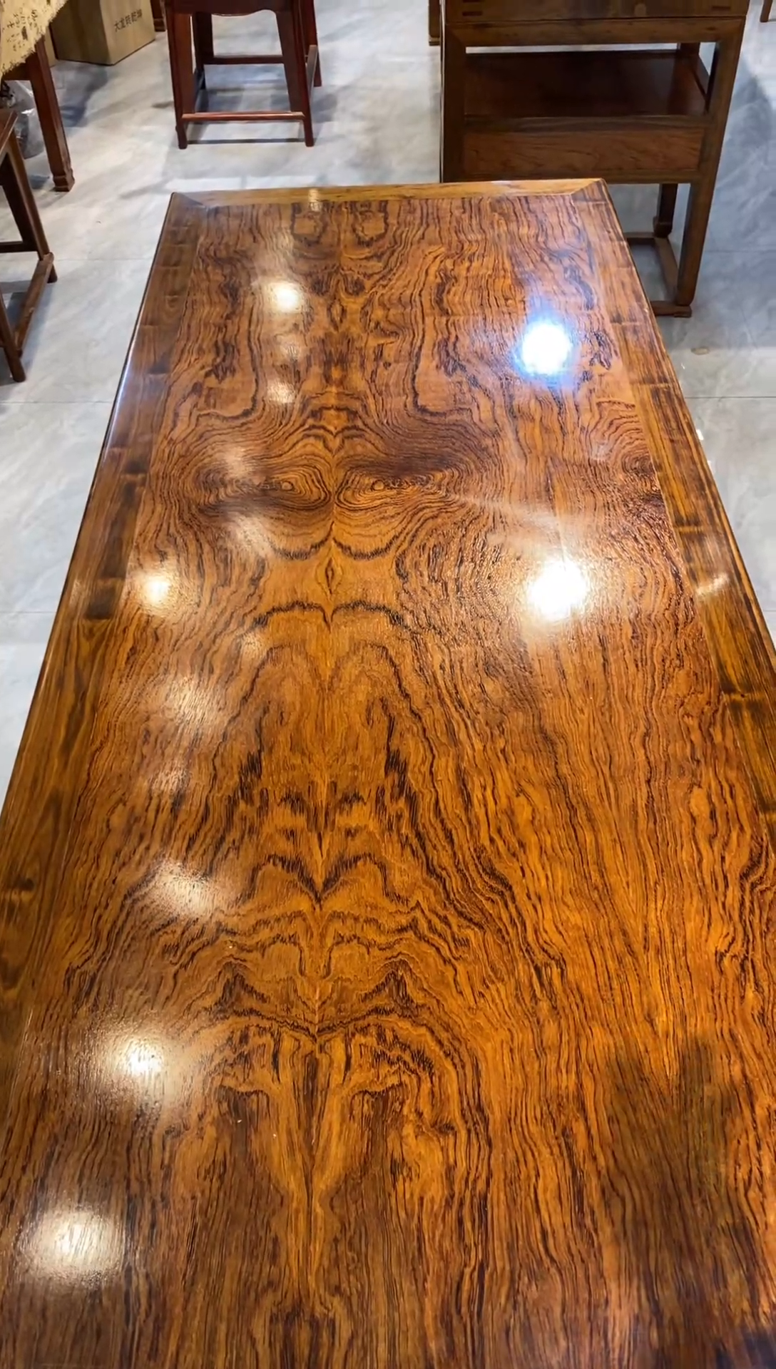 花梨木类大*坝一米八办公桌