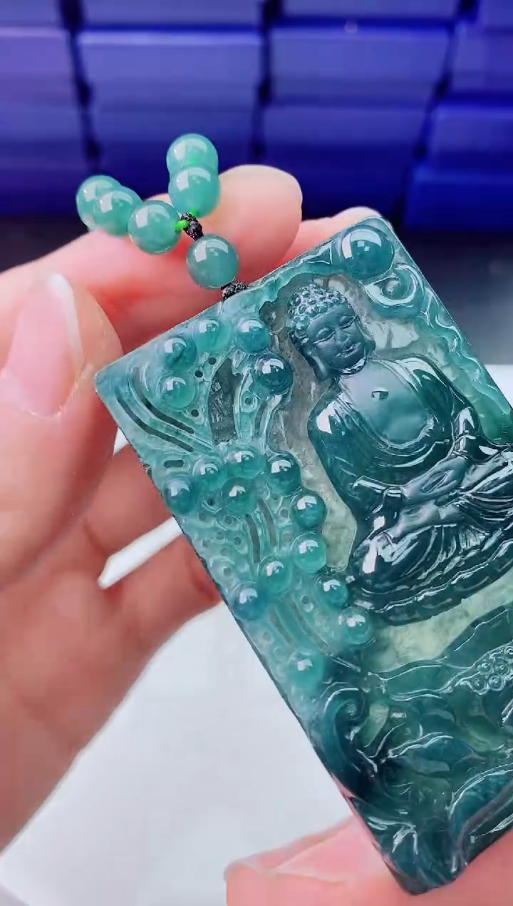 【闪购商品】翡翠颈饰未镶嵌           