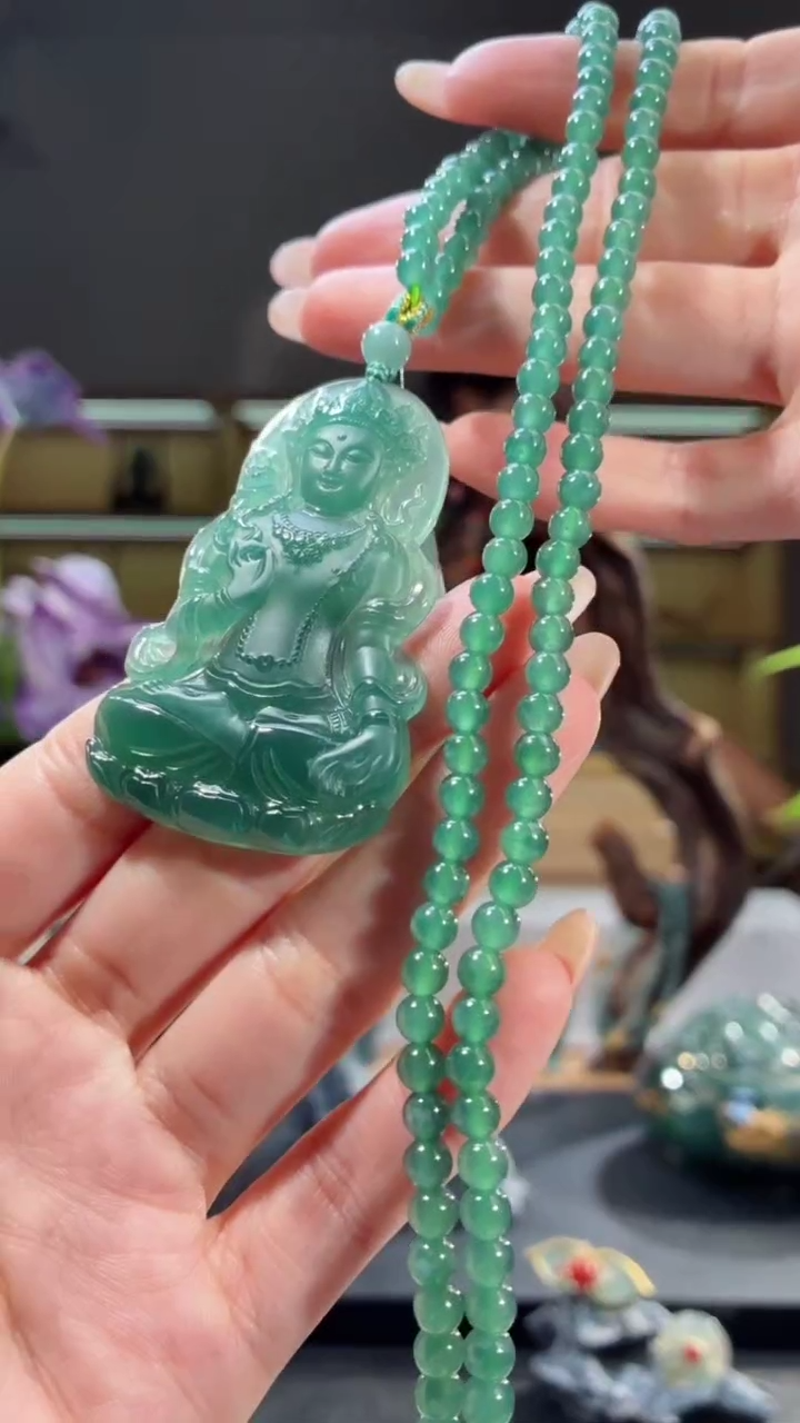 吊坠(赠链)未镶嵌翡翠度母（多样性发其一）