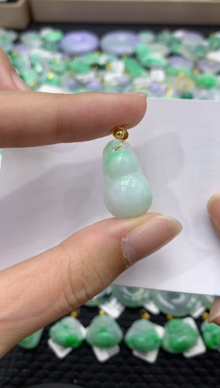 颈饰未镶嵌翡翠天然缅甸翡翠A货