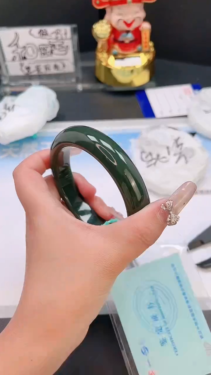 未镶嵌手镯和田玉18T97-65