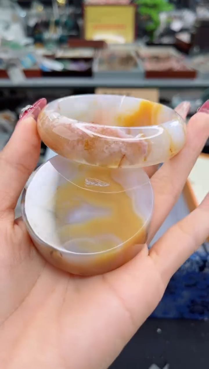 【闪购商品】石英质玉手镯未镶嵌57圈口（赠品镯心）3681491