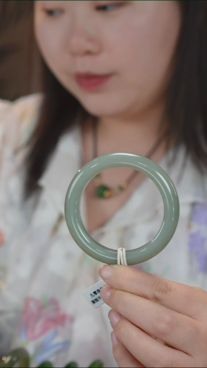 和田玉手镯未镶嵌【柚子来啦】和田玉拍一发一55