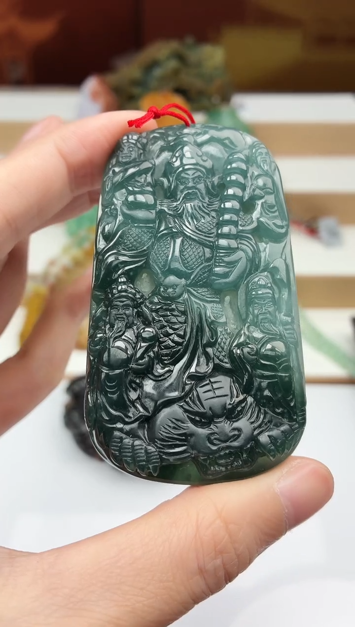 颈饰未镶嵌翡翠牌子