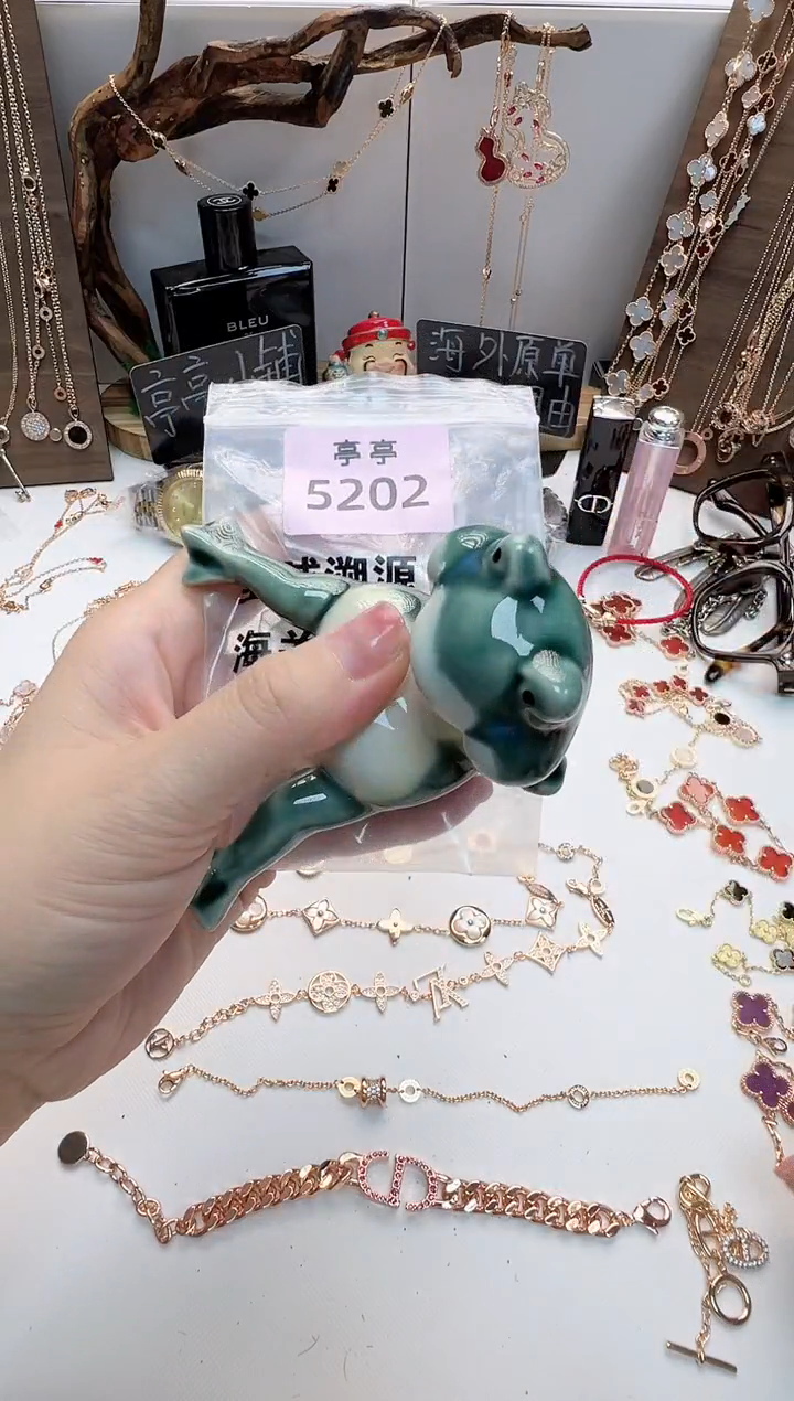 瓷片小*s彧贤聚宝阁二号铺