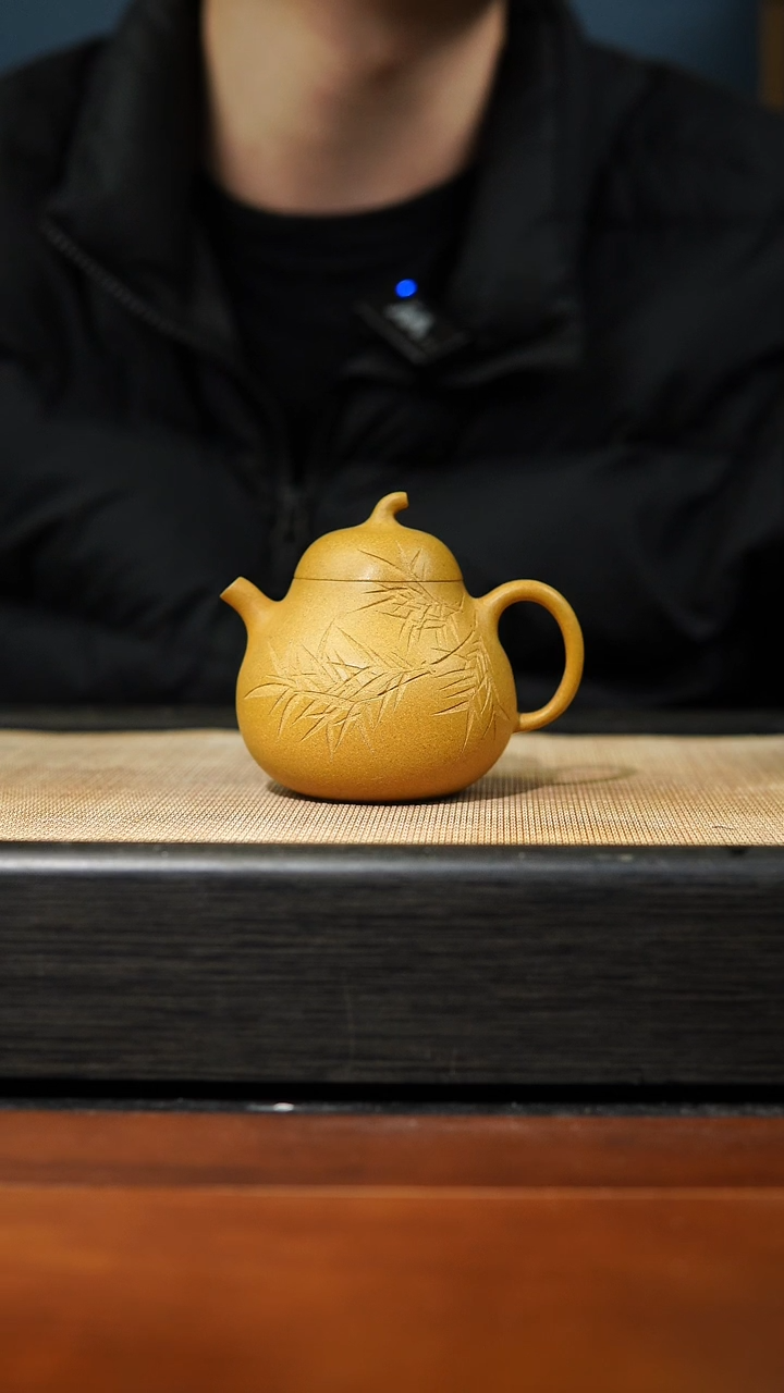 【闪购商品】紫砂茶壶120cc黄金段笑茄瓜