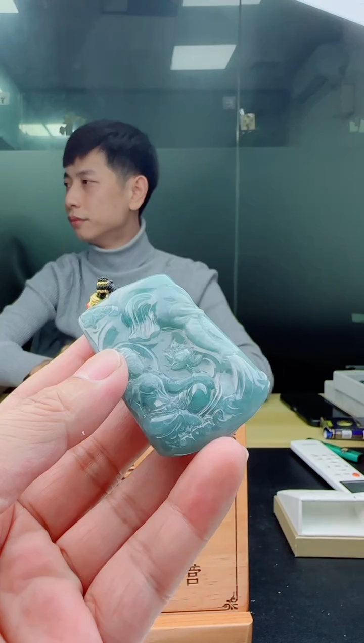 【闪购商品】翡翠颈饰未镶嵌11111111111