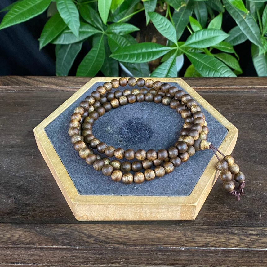 ZYCX-4652 沉香海南棋楠长串8.2g 约：7mm*109颗