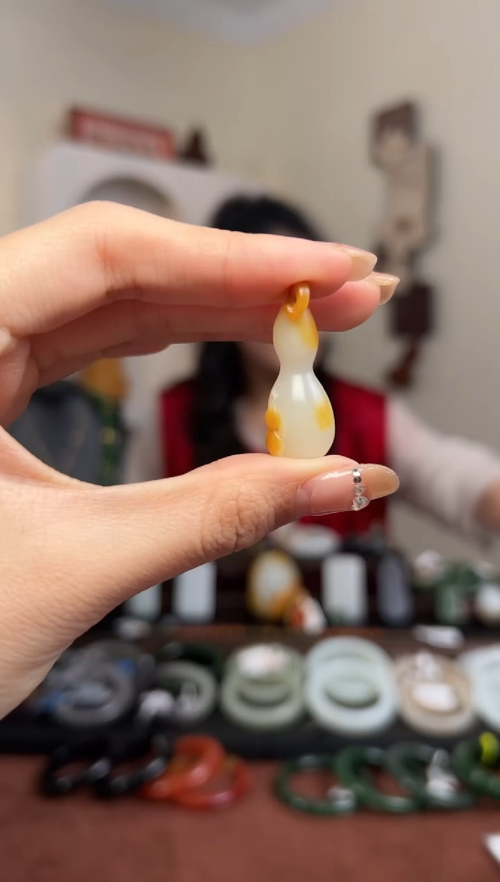 【闪购商品】和田玉颈饰未镶嵌葫芦 