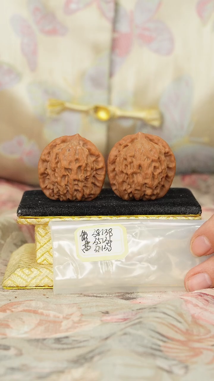 【闪购商品】文玩核桃把件非嫁接北京