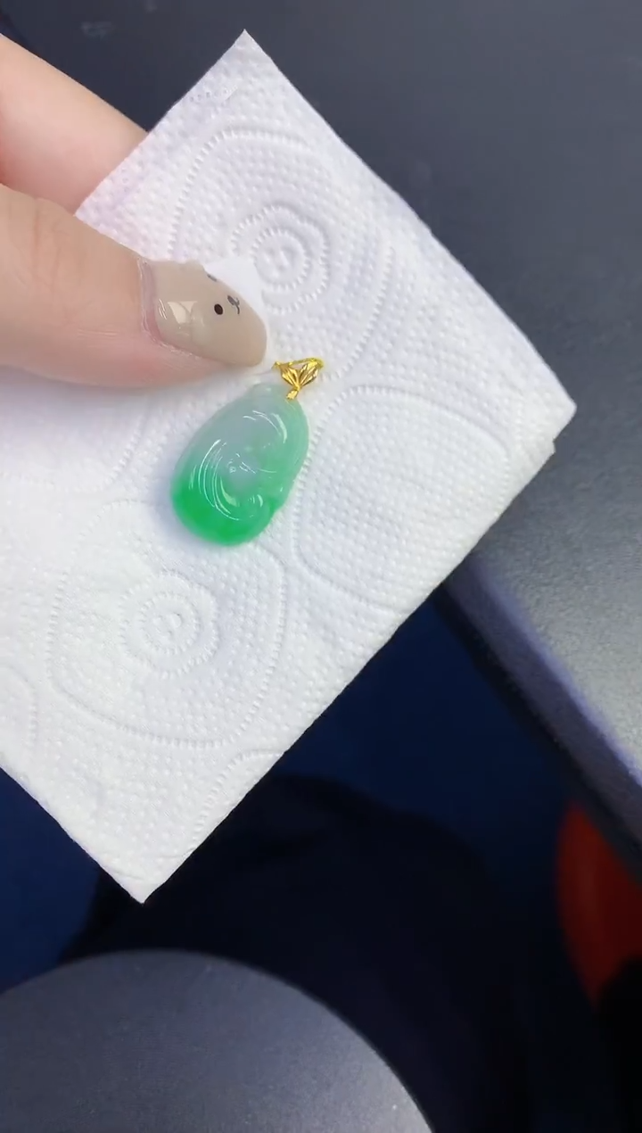 颈饰18K金镶嵌翡翠缅甸天然翡翠A货