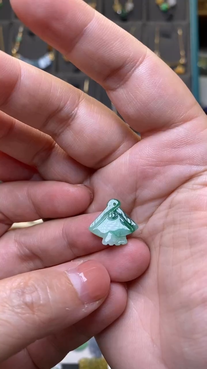 颈饰未镶嵌翡翠净货36385