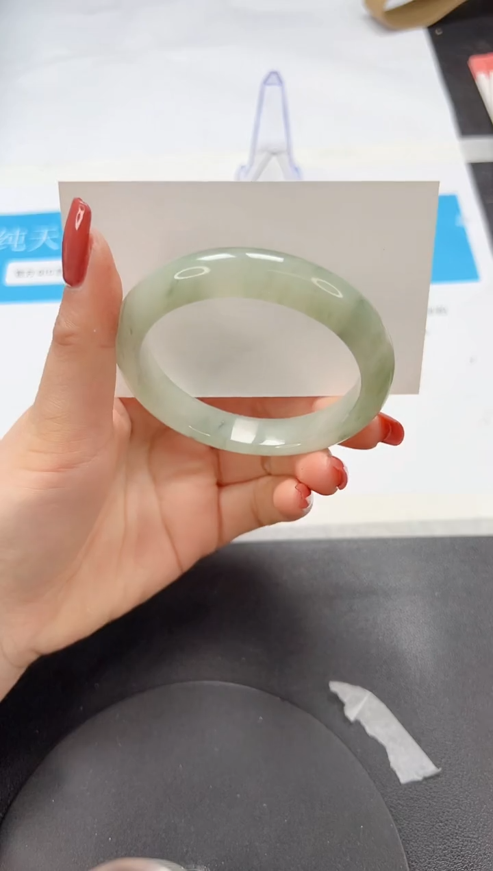 【闪购商品】石英质玉手镯未镶嵌A361-56.7