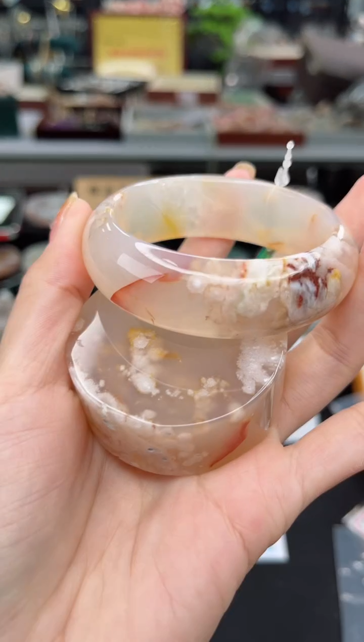 【闪购商品】石英质玉手镯未镶嵌54圈口（赠品镯心）1600024