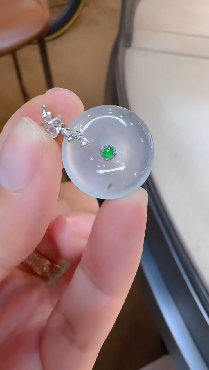 翡翠18K金镶嵌吊坠(不含链)多样性团购发一件