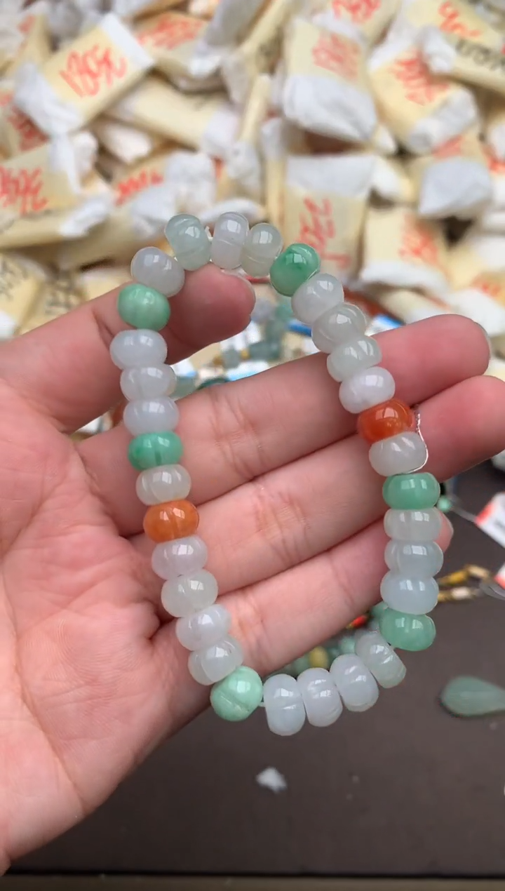 翡翠挂件未镶嵌—