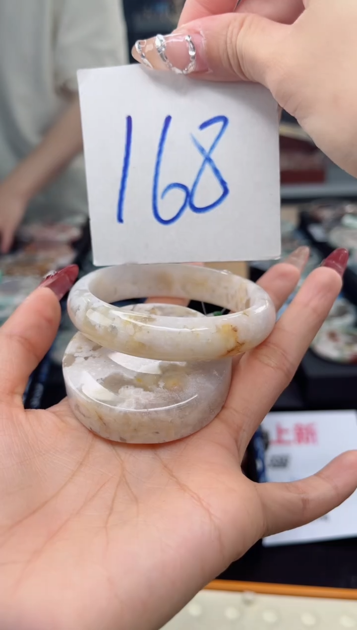 【闪购商品】石英质玉手镯未镶嵌56圈口（赠品镯心）1456204