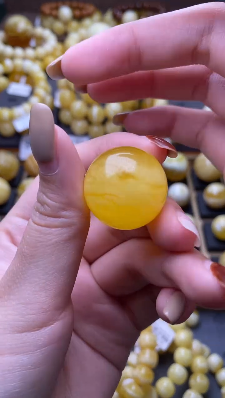 【闪购商品】琥珀裸石未镶嵌大小姐珠宝117