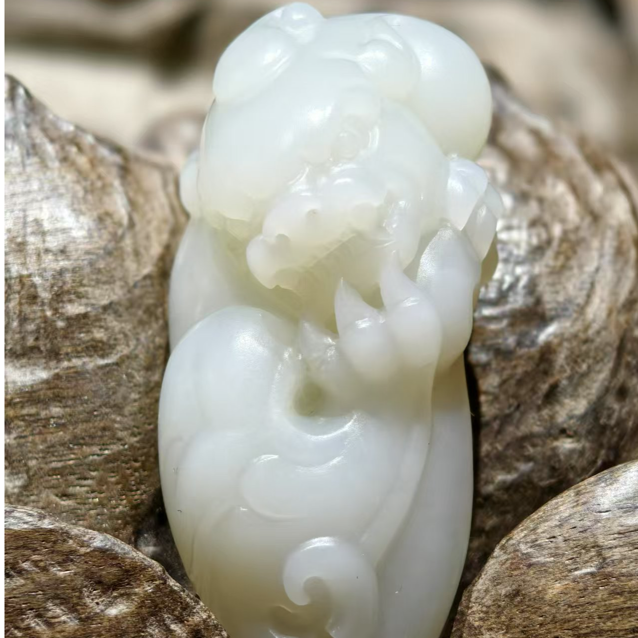 米达姐【米达姐和田玉】米达料回头貔貅——手工精雕