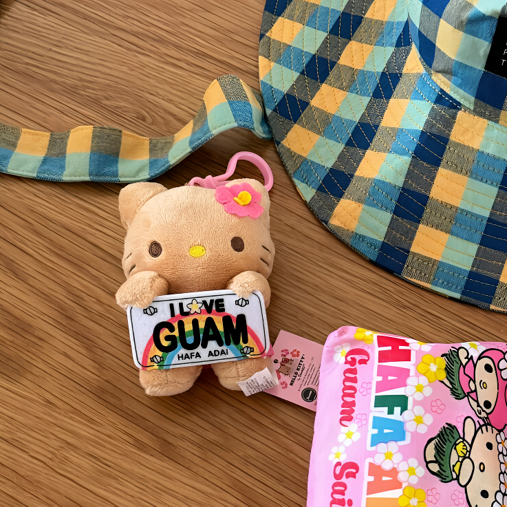 【天语专属】Hello Kitty 关岛限定黑皮彩虹车牌kitty 钥匙扣玩偶